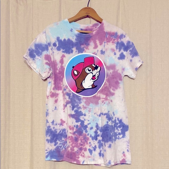 💟 $4 SALE! Buc-ee’s Tie-Dye Summer Jeep T-Shirt - Picture 2 of 4